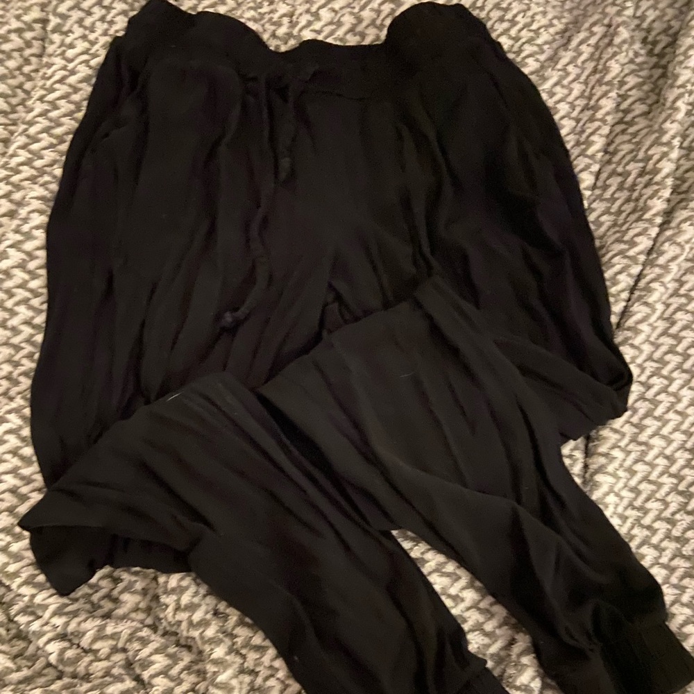 Light weight jogger style pants